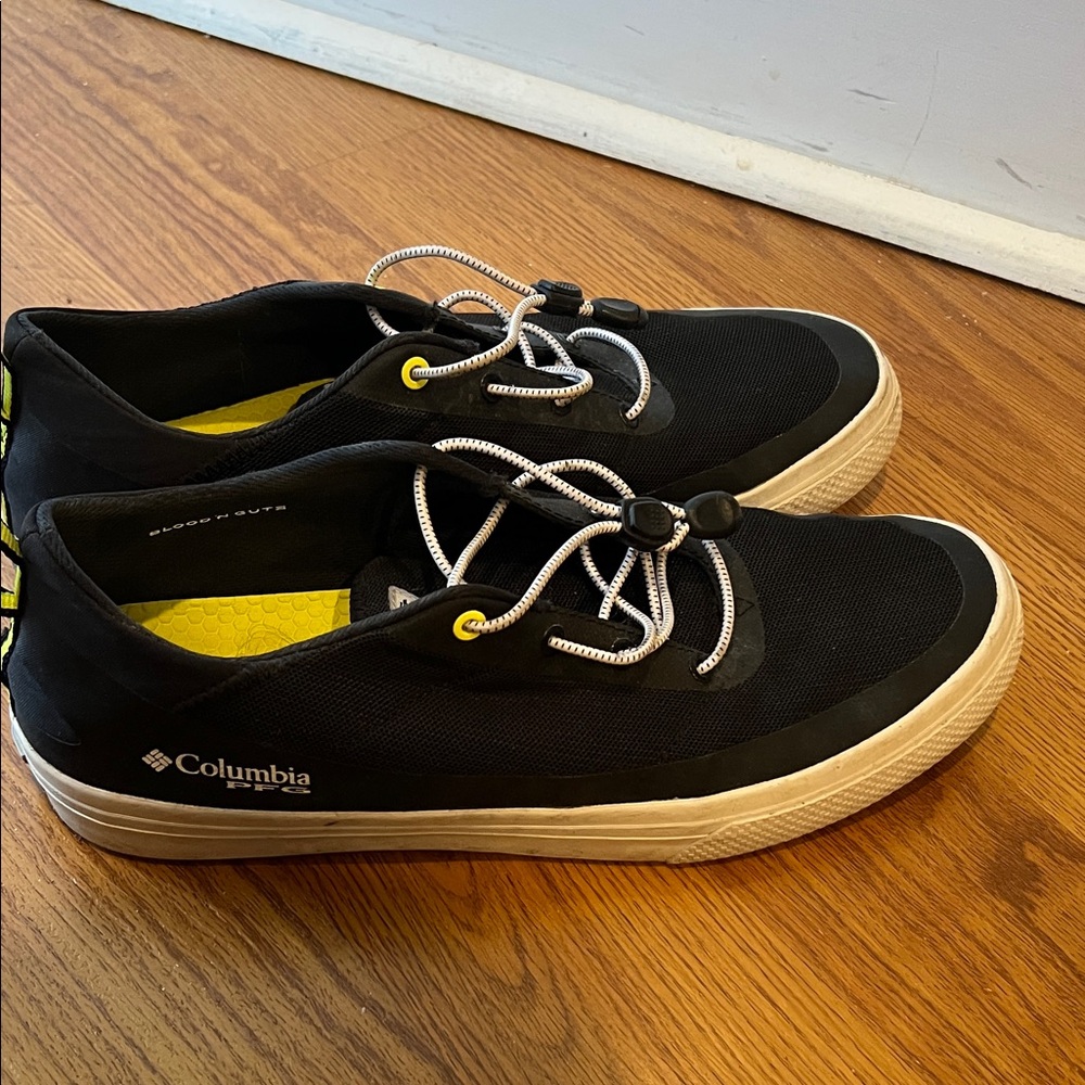 Columbia Men's Black and Yellow Sneakers